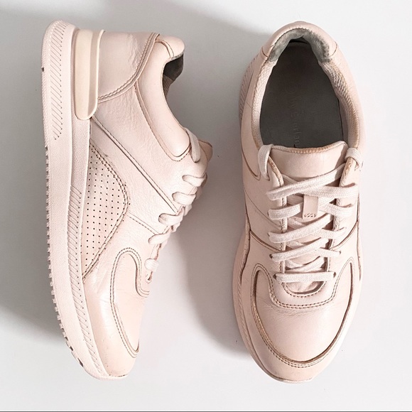 Everlane The Trainer Sneakers in Neutral/Blush - Picture 2 of 15